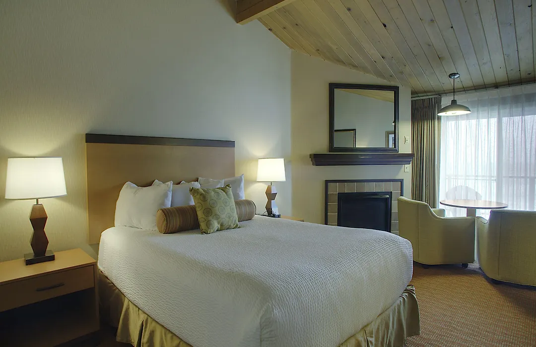 Hallmark Resort - Newport-1