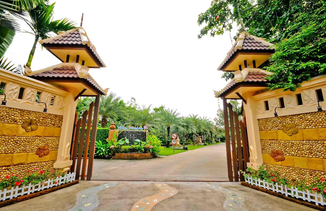 Villa Wanida Garden Resort-1