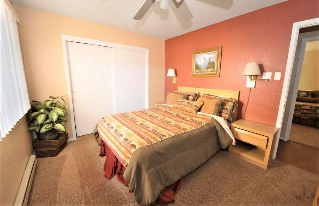 Pinecliff Village Resort-1