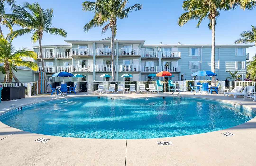 Capt Hirams Resort-1