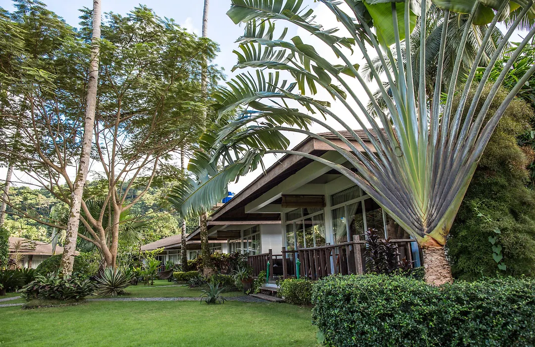 Cadlao Resort And Restaurant-1