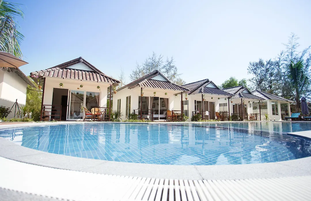 Sea Breeze Resort-1