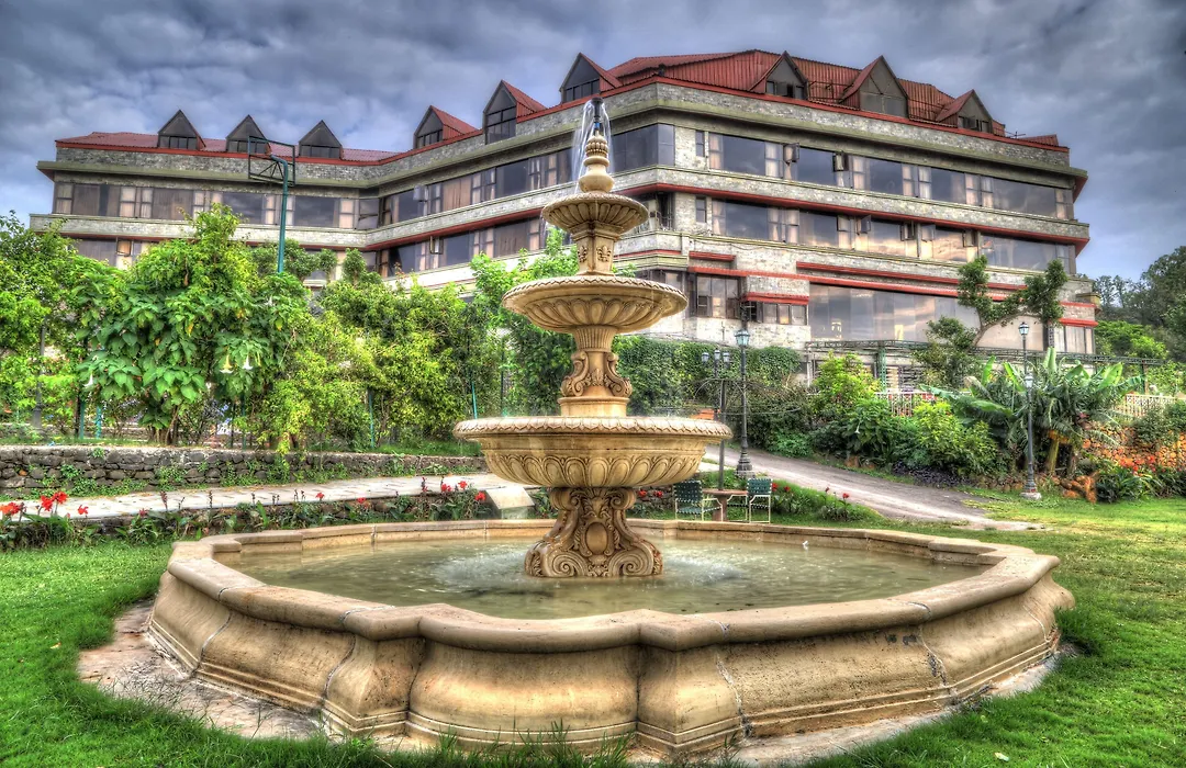 Ravine Hotel-1