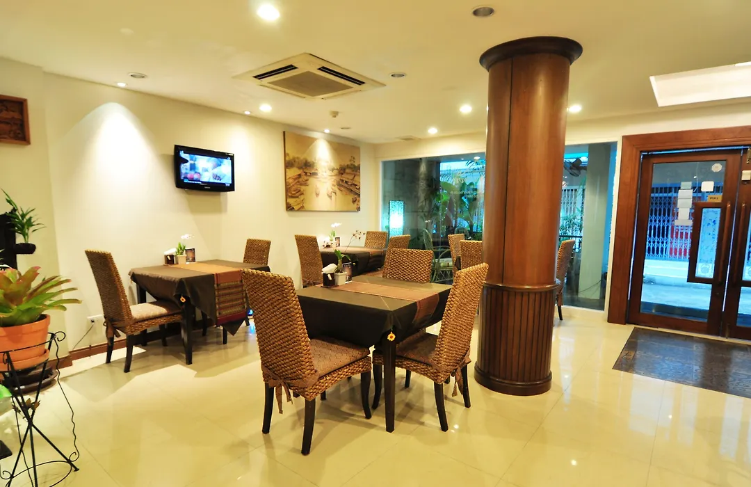 Baan Sukhumvit Soi 18-1