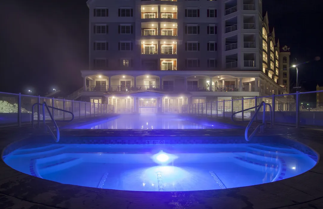 Riverwalk Resort At Loon Mountain-1