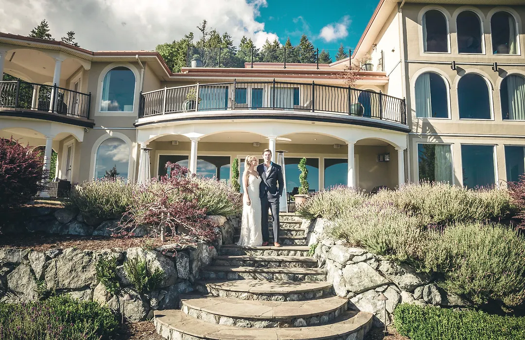 Villa Eyrie Resort-1