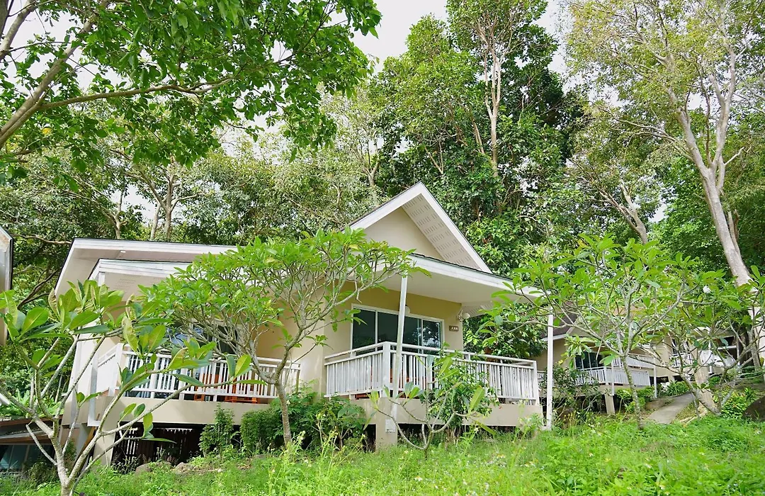 Bayview Resort Phi Phi Island - Beach Front Resort-1