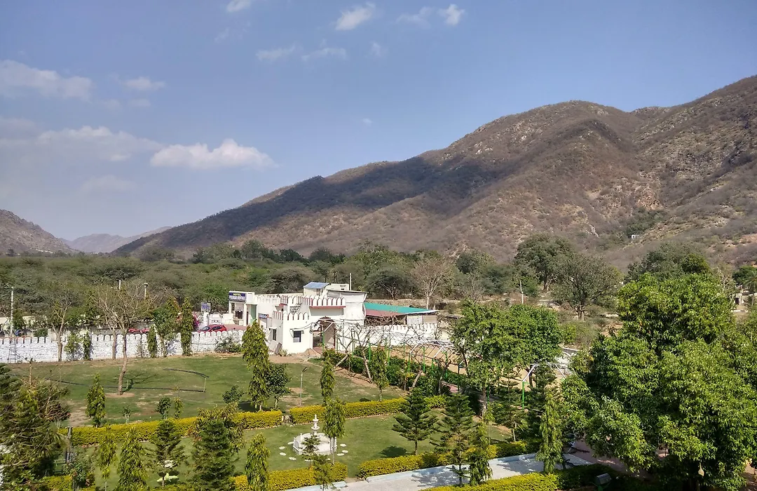 Hotel Pushkar Heritage-1