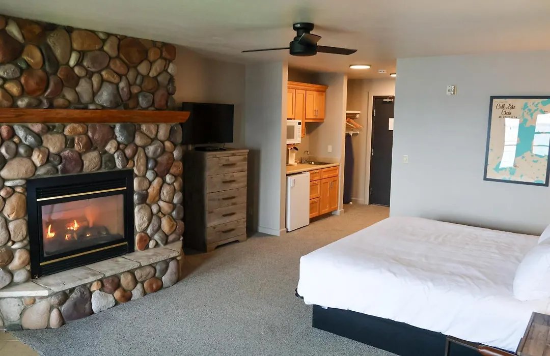 Quarterdeck Resort-1