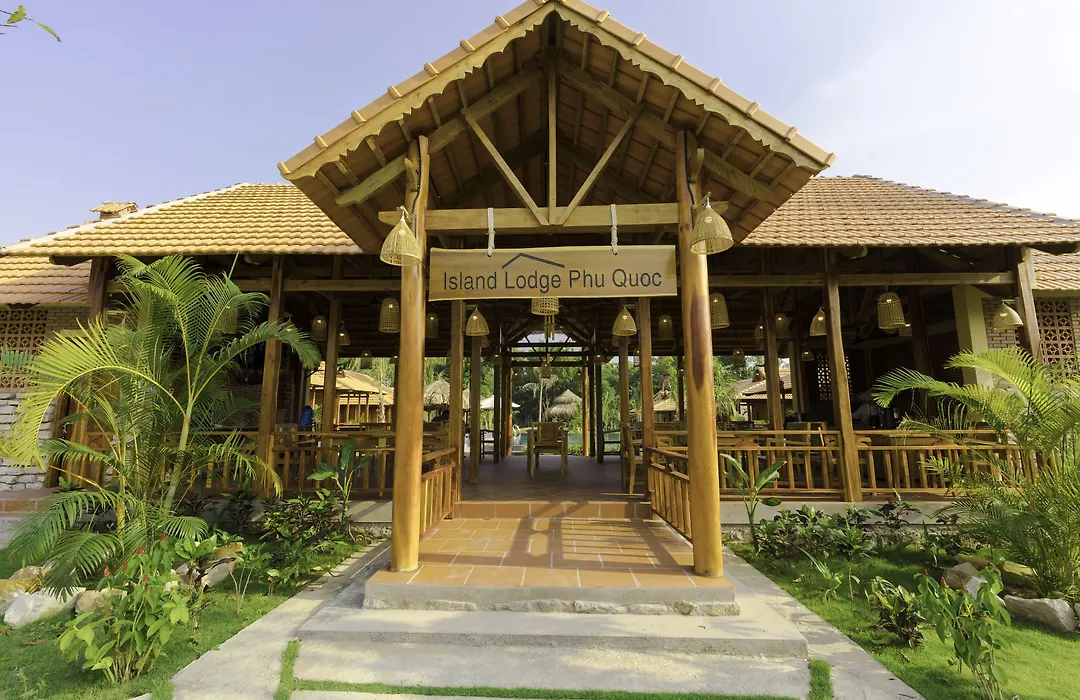Island Lodge-1