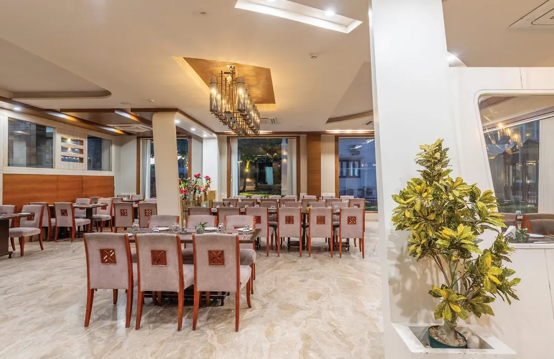 Lariya Resort-1