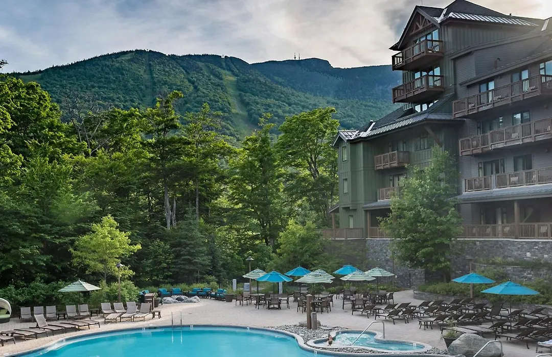 1117 Lodge At Spruce Peak Ski In Ski In Ski Out King Studio By Stowe Mountain Rentals-1
