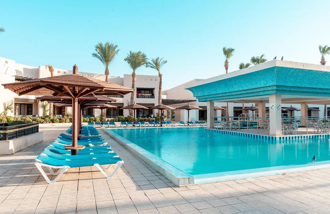 Blend Club Aqua Resort-1