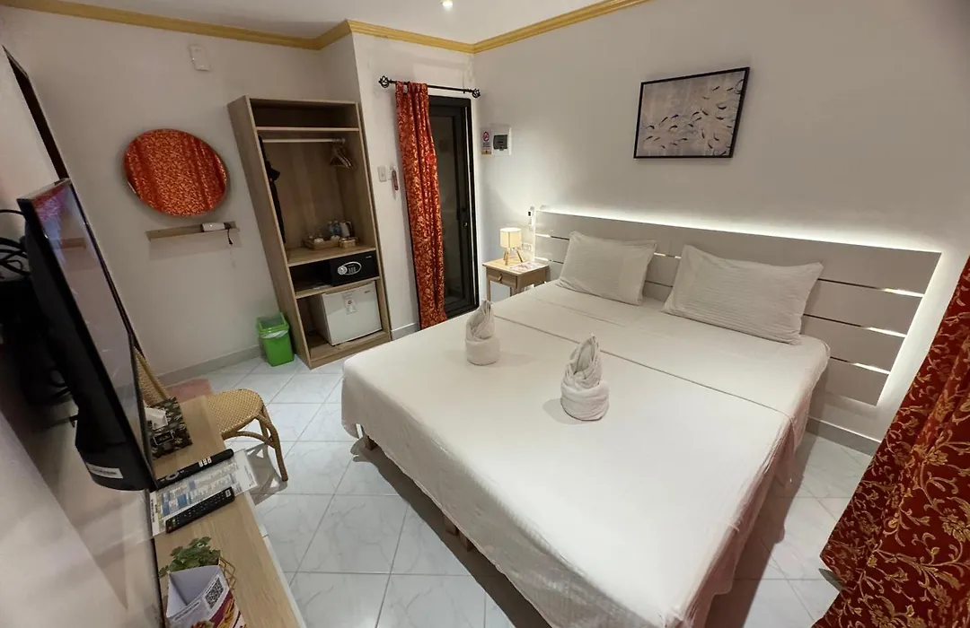 Alona Vida Beach Resort-1