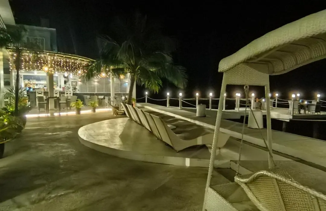 Down South 118 Beach Resort-1