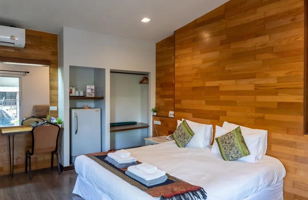 Ip Plus Pool Villa Pattaya-1