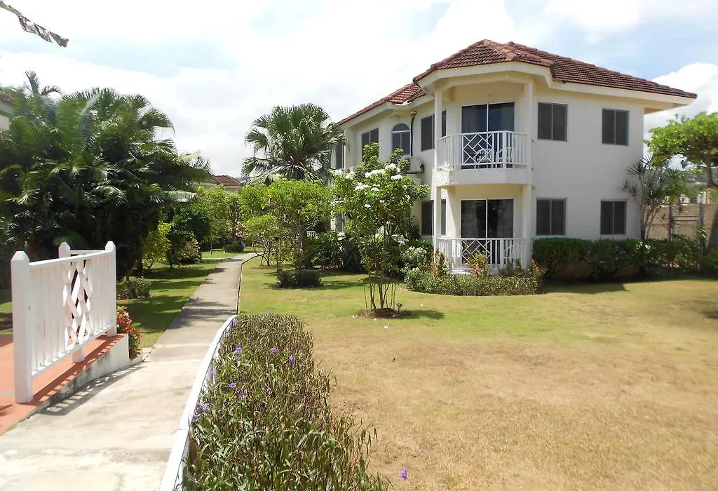Pipers Cove Resort-1