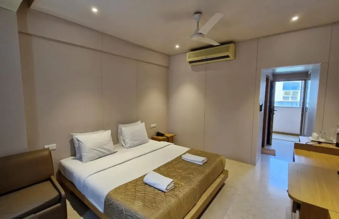 Summer Plaza Resort Mahabaleshwar-1