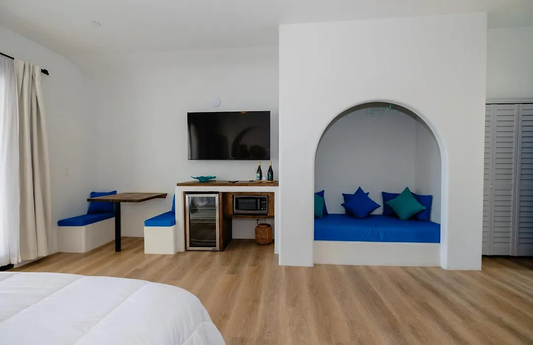 Sirena Resort-1