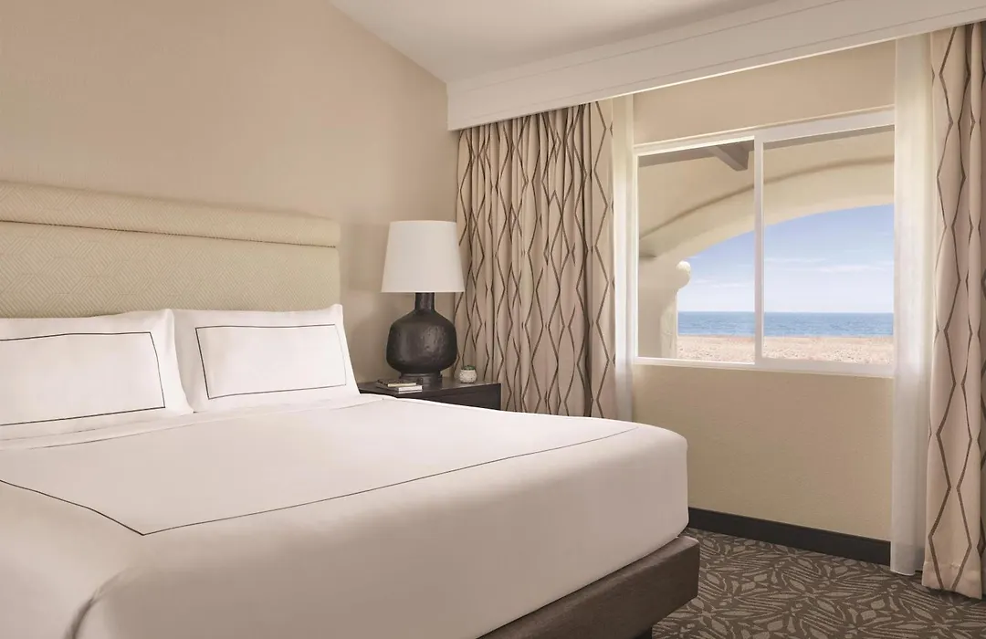 Zachari Dunes On Mandalay Beach, Curio Collection By Hilton-1