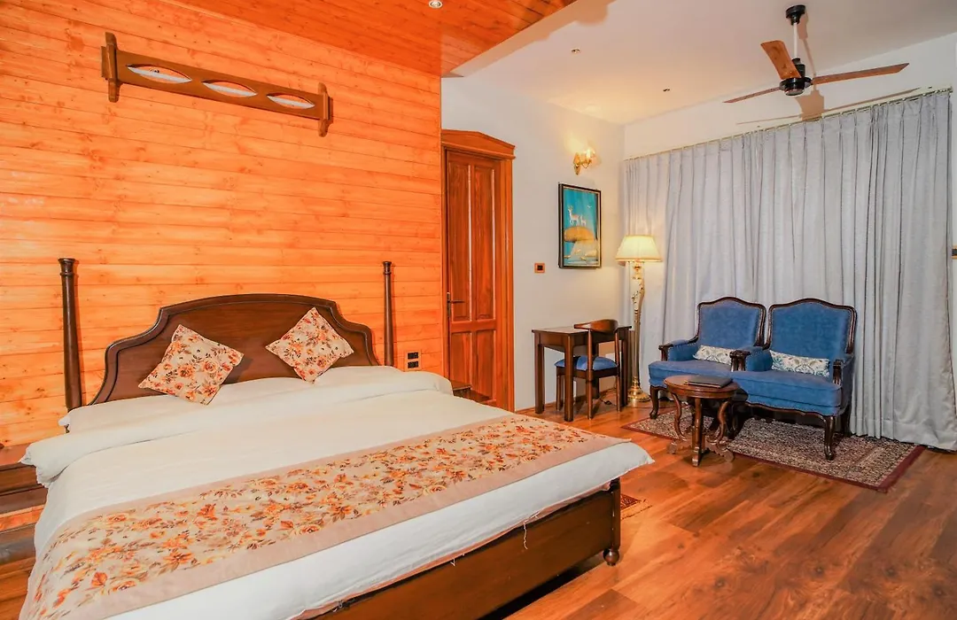 Neelesh Inn - Luxury Lake View Resort With Swimming Pool On Bhimtal Lake-1
