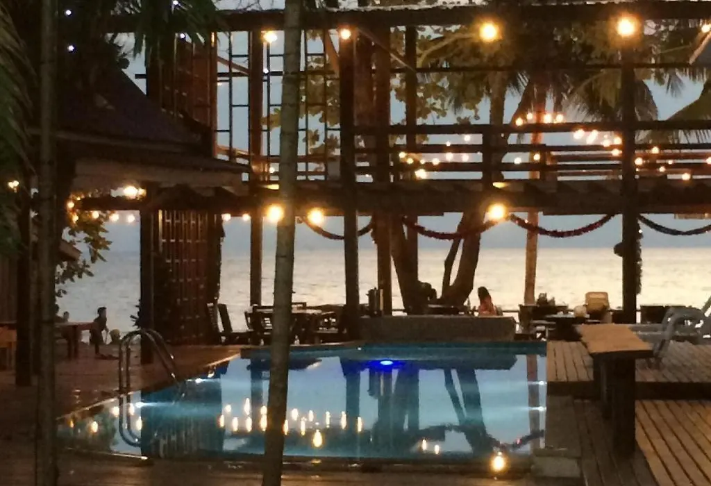 Apple Beachfront Resort-1
