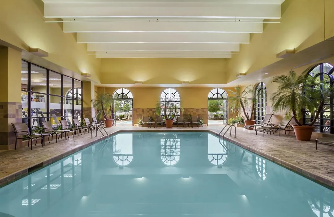 Embassy Suites Greenville Golf Resort & Conference Center-1