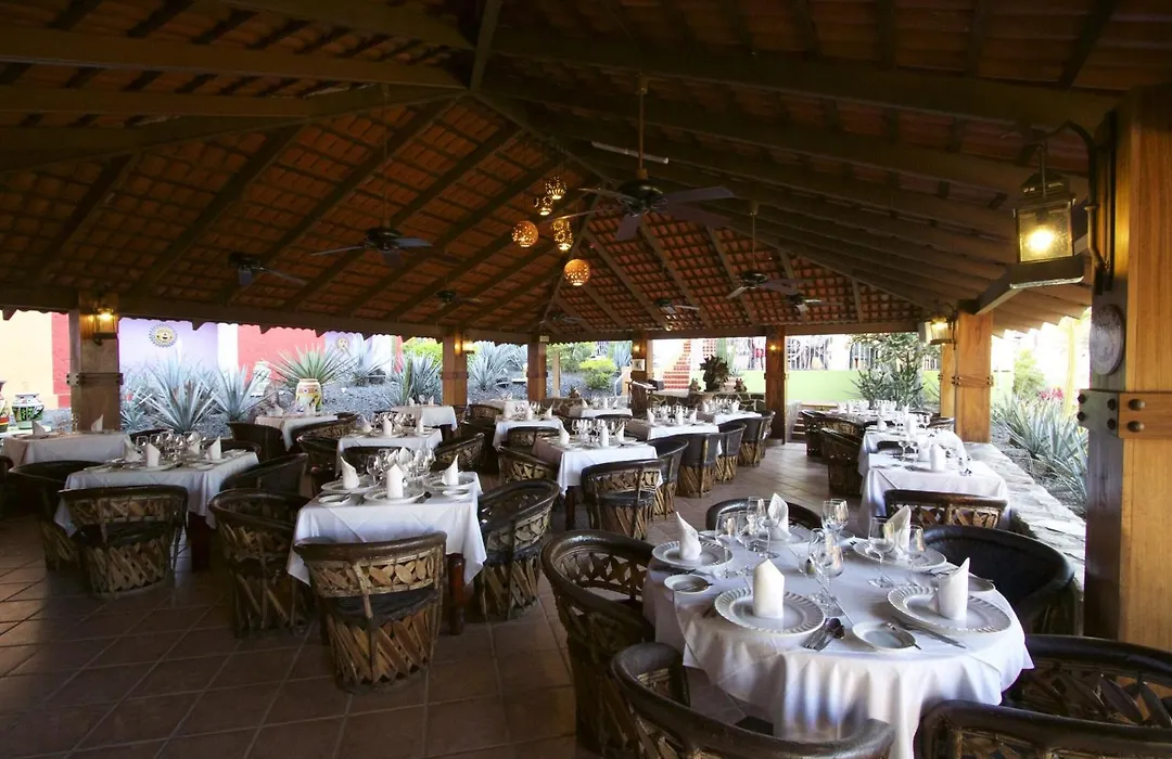 Decameron Los Cocos Guayabitos, Ramada All-Inclusive Resort-1