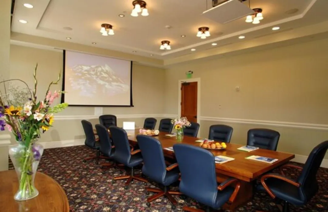 The Lodge At Mountaineer Square, A Vail Resorts Property-1