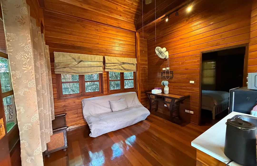 Golden Teak Resort Baan Sapparot-1