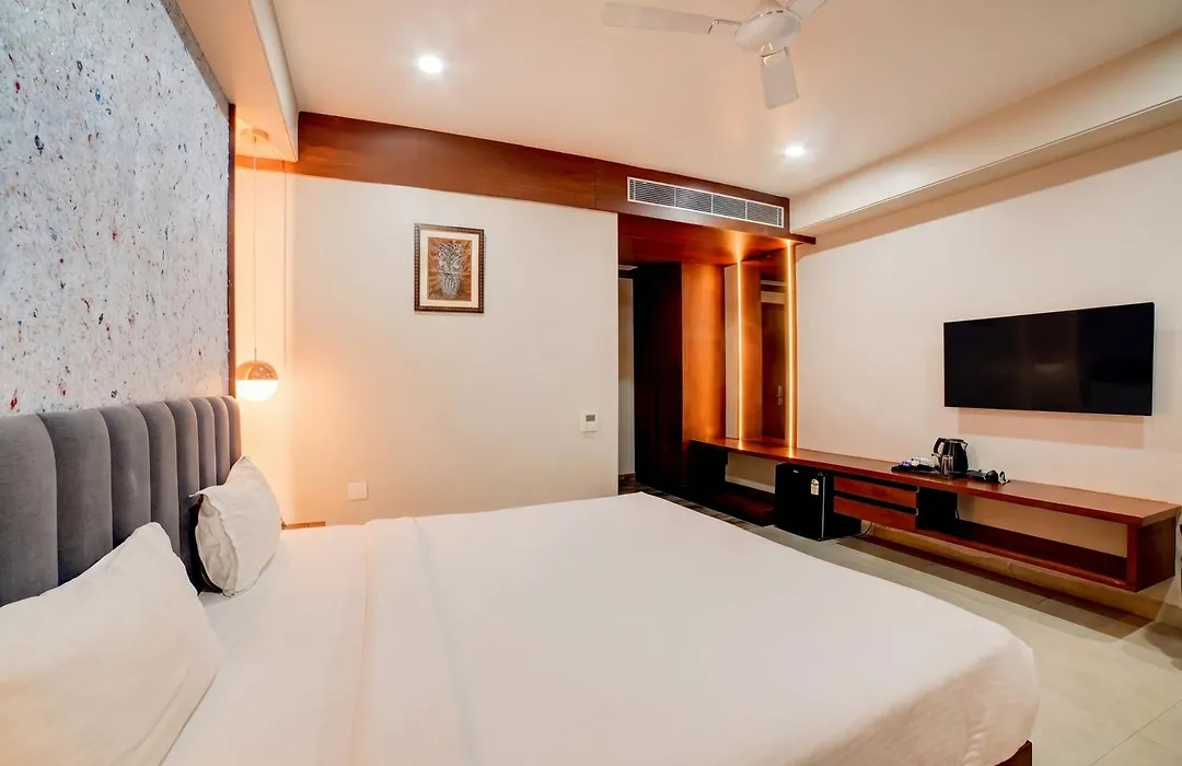 Palette By Checkin Patel Nagar Bhopal-1