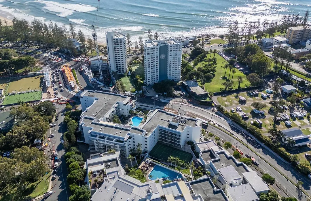 Swell Resort Burleigh Heads-1
