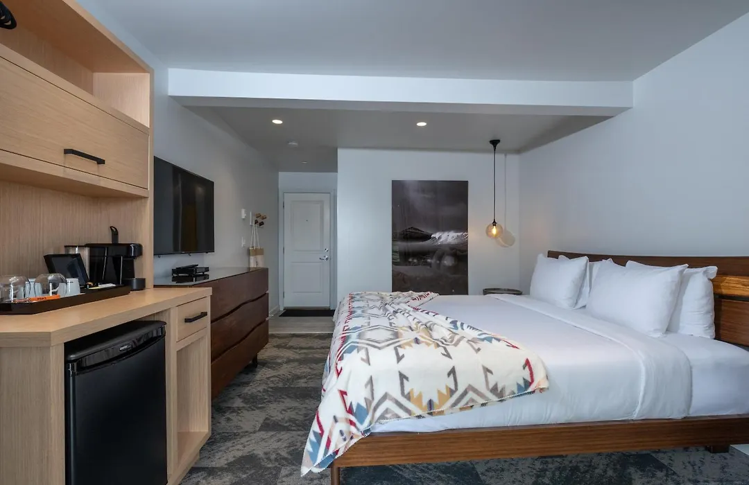 Duffin Cove Resort-1
