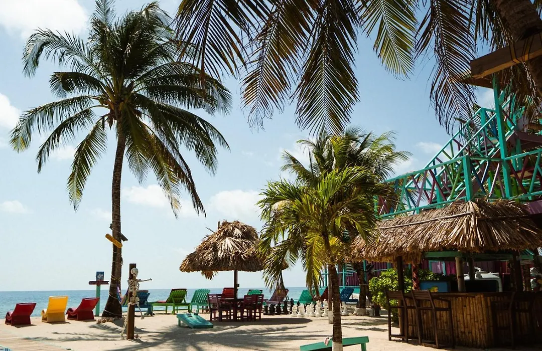 King Lewey'S Island Resort-1