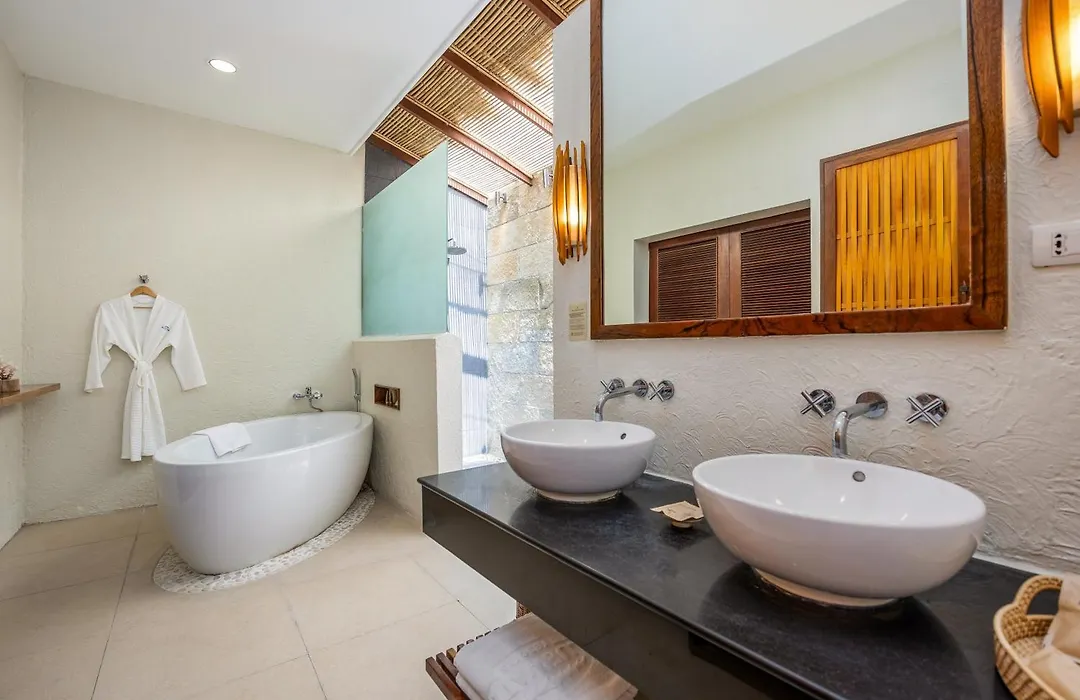 Bluewater Maribago Beach Resort-1