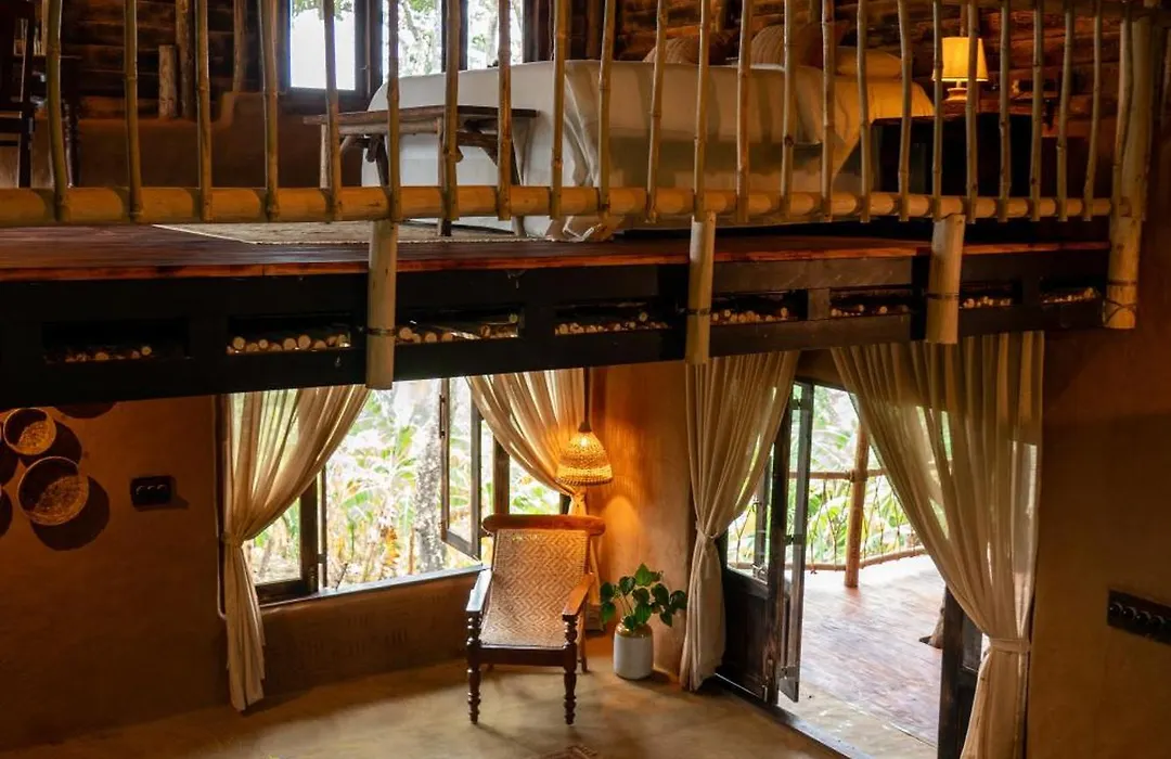 The Mudhouse Marayoor-1