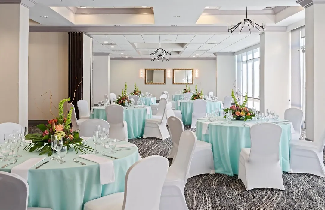 Crowne Plaza Melbourne-Oceanfront By Ihg-1