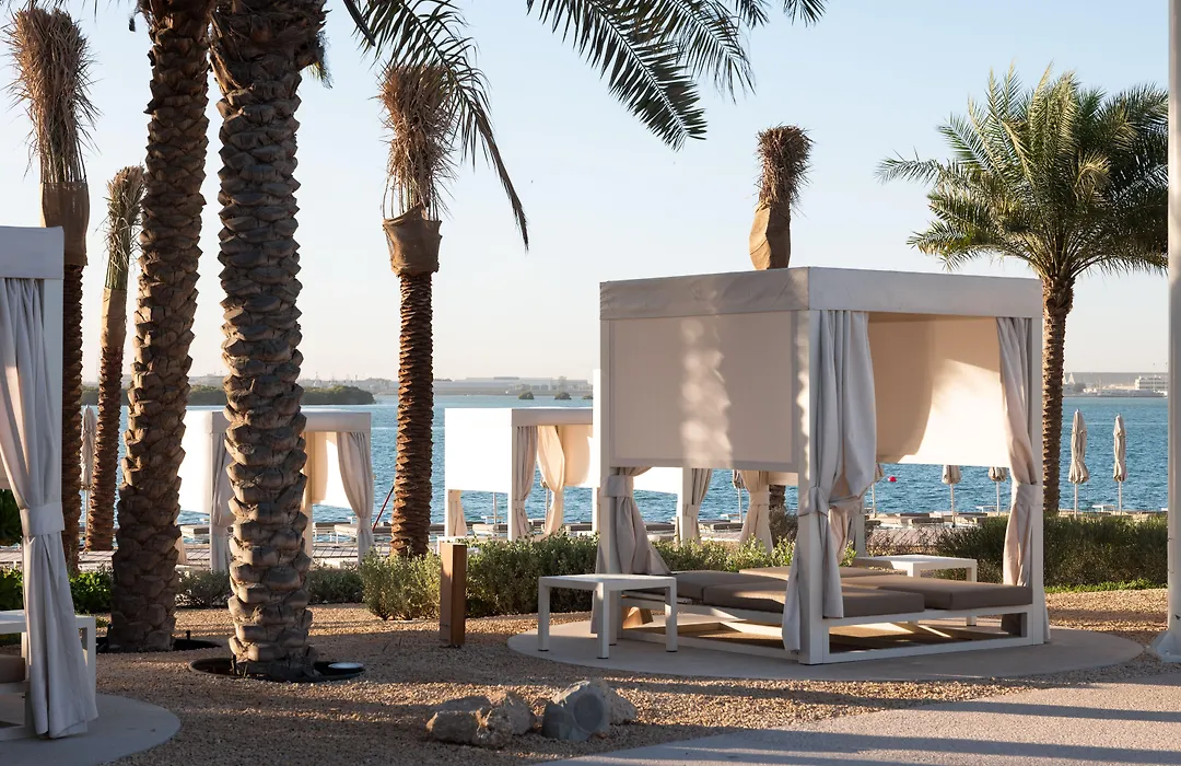 Erth Abu Dhabi Hotel-1