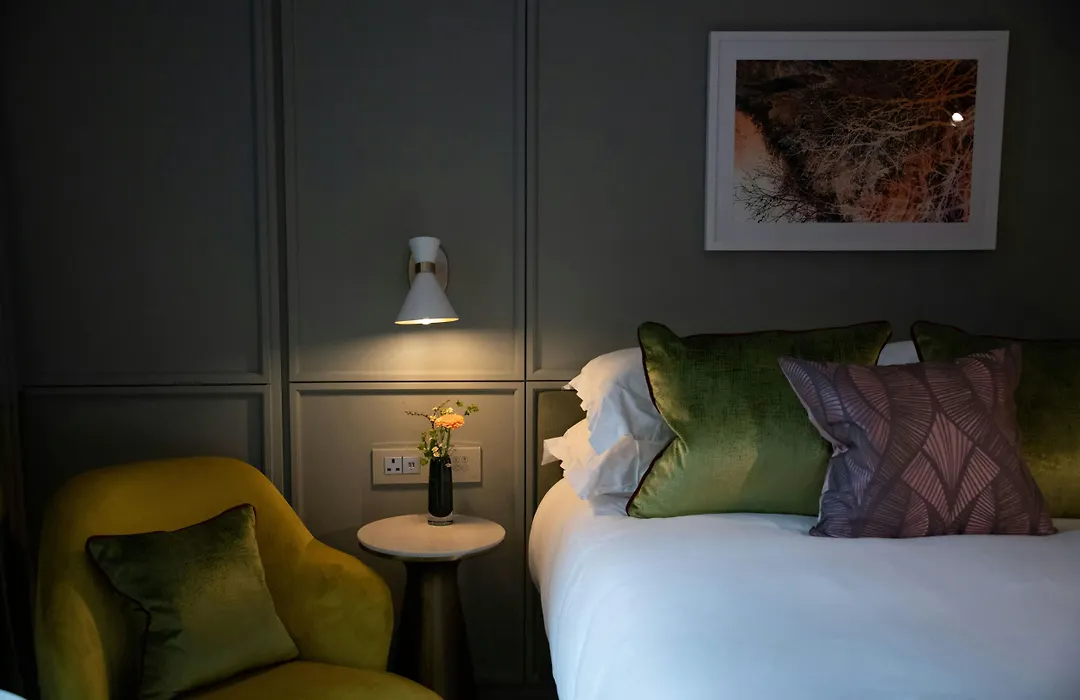 The Guardsman Hotel-1