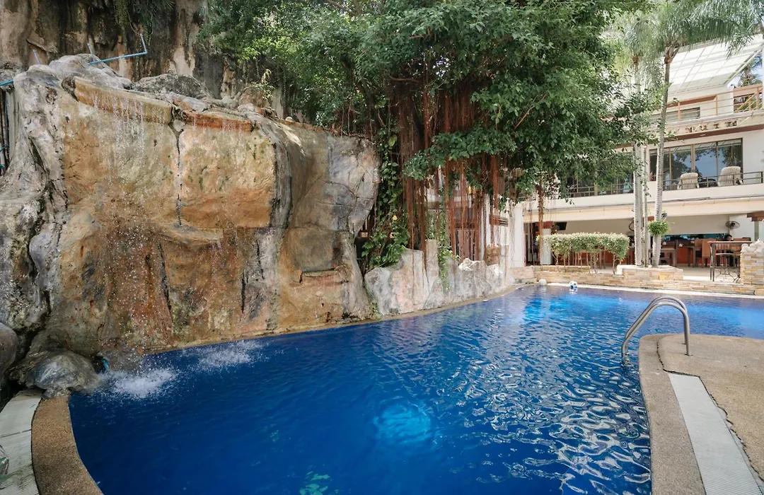 Club Bamboo Boutique Patong Beach Resort-1