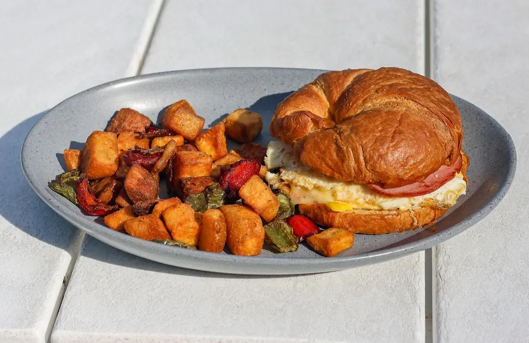 Doubletree Beach Resort By Hilton Tampa Bay - North Redington Beach-1