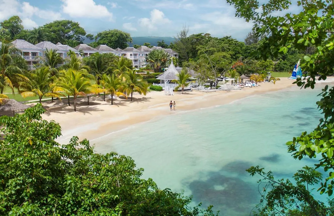 Couples Sans Souci (Adults Only)-1