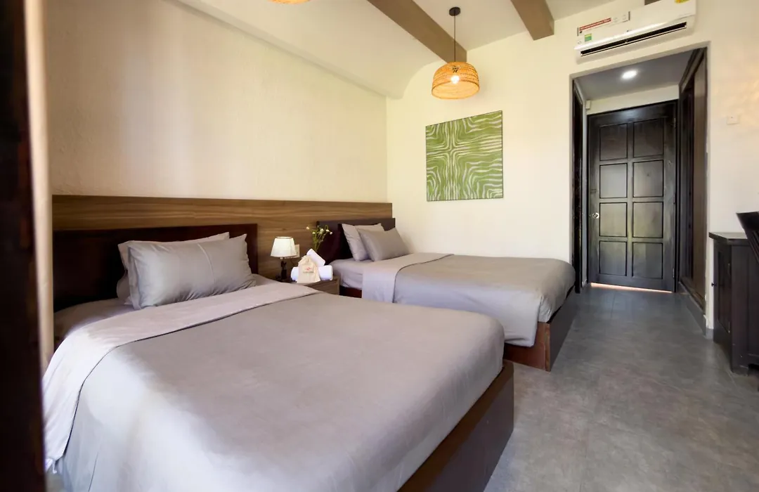 Sunshine Beach Resort-1