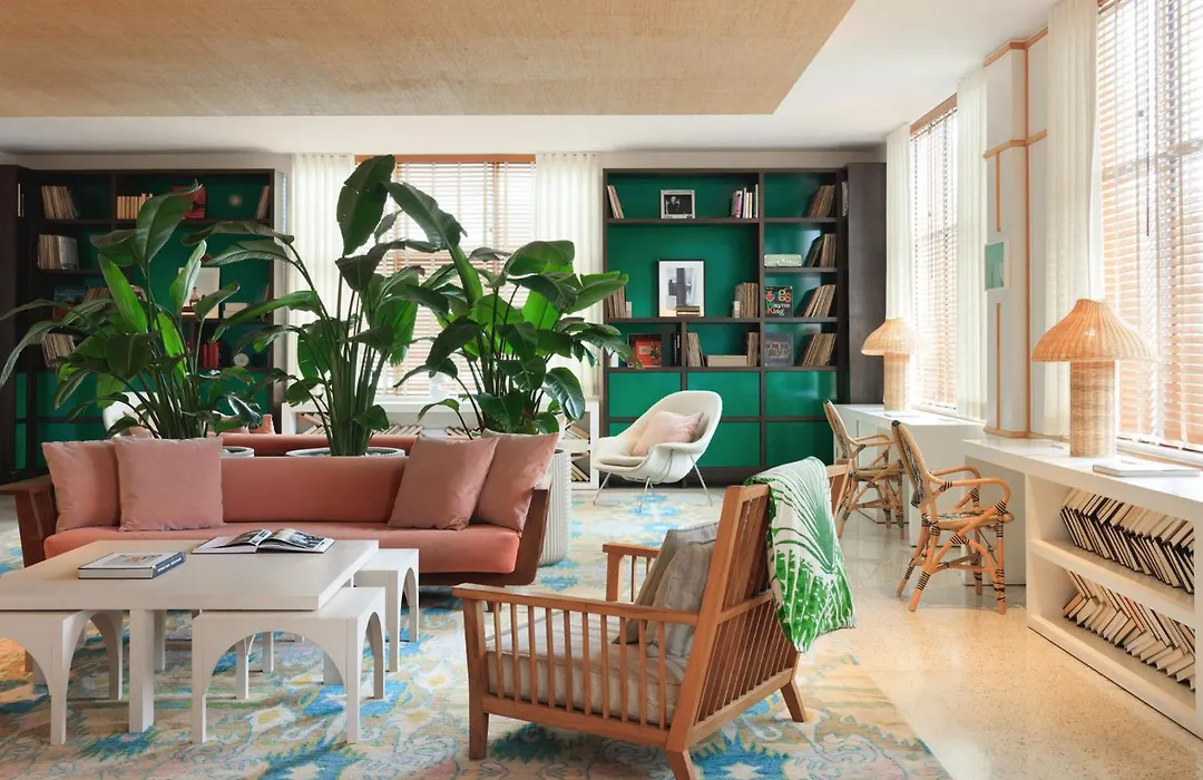 Kimpton Surfcomber Hotel By Ihg-1