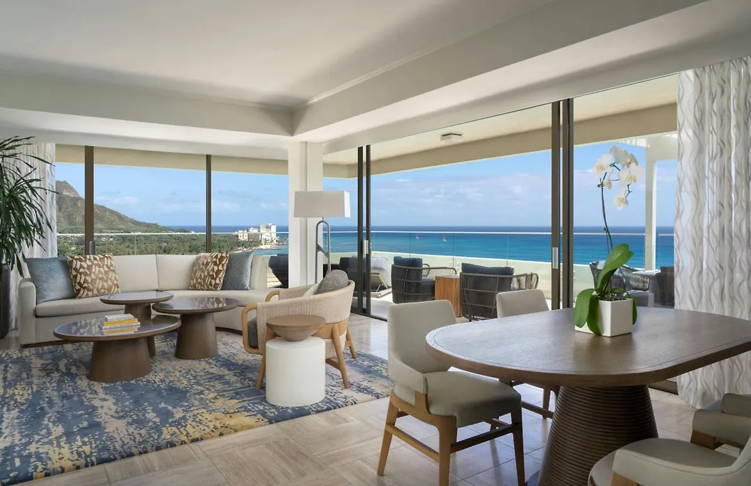 Moana Surfrider, A Westin Resort & Spa, Waikiki Beach-1