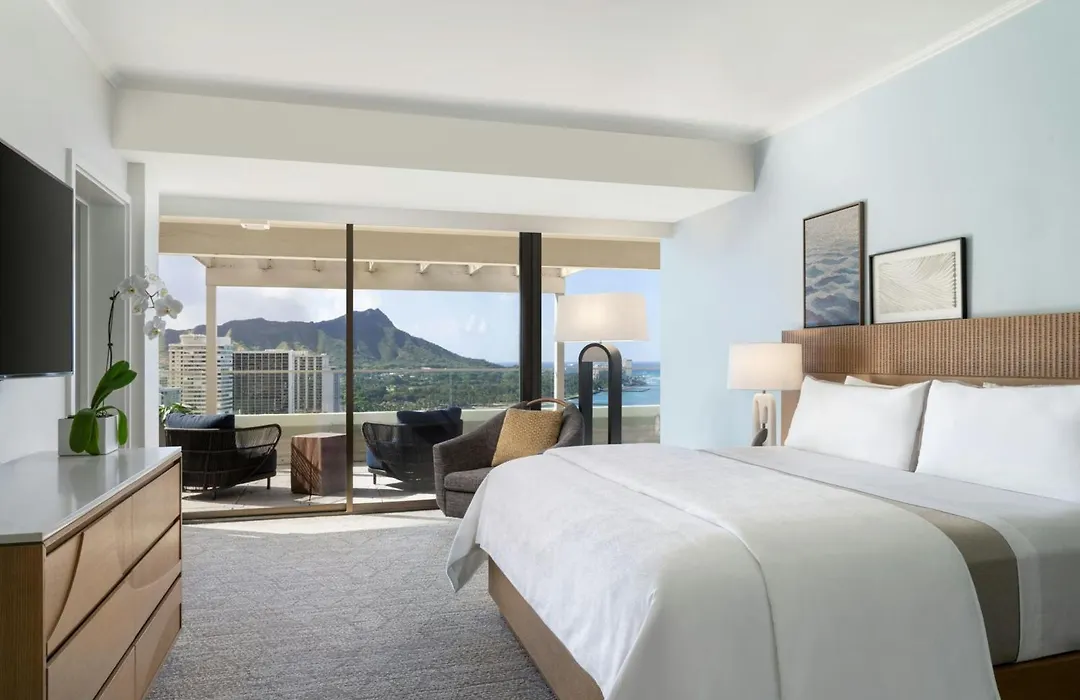 Moana Surfrider, A Westin Resort & Spa, Waikiki Beach-1