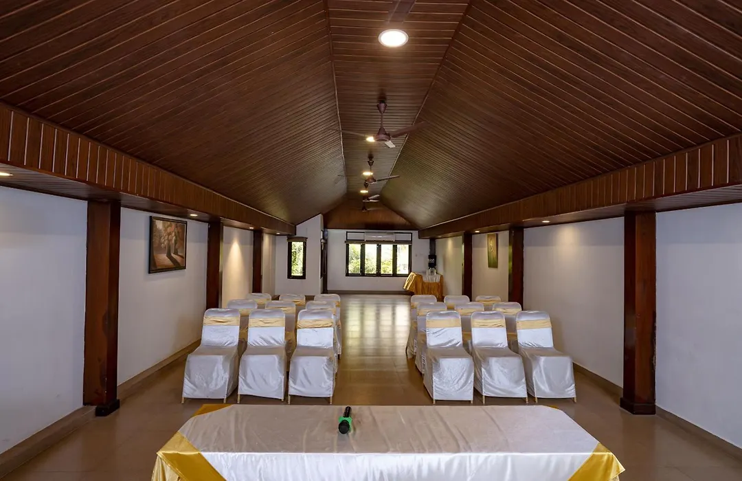 Nihara Resort And Spa Cochin-1