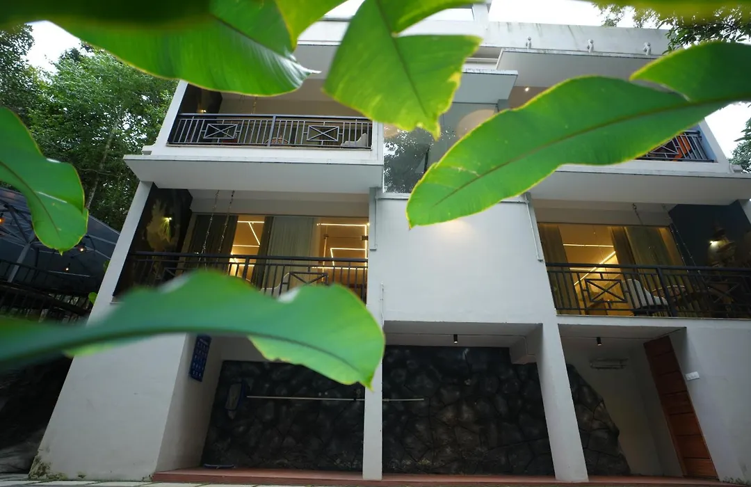 Hunters Hideout Resort-1