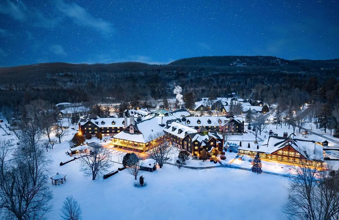 Fairmont Le Chateau Montebello-1