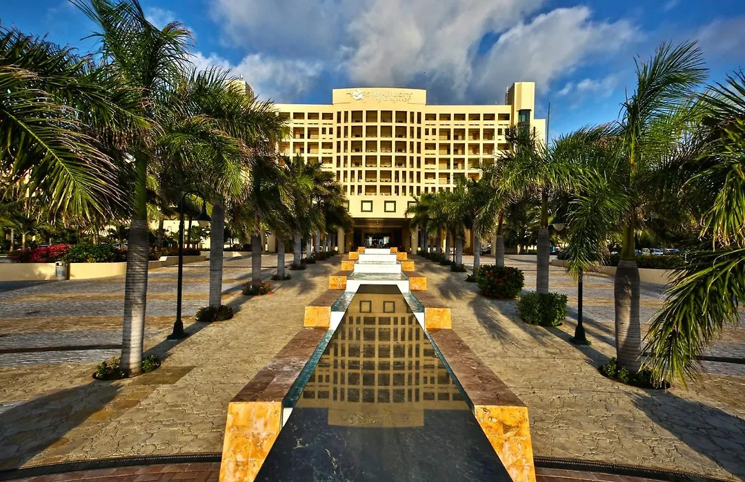 Holiday Inn Club Vacations The Royal Sands All Inclusive-1